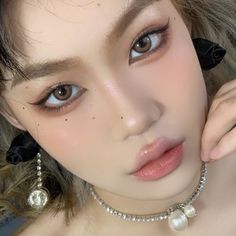 Chocolate Makeup, Makeup Asia, Under Eye Makeup, Cute Eye Makeup, Cool Makeup Looks, Ethereal Makeup, Cute Makeup Looks, Asian Eye Makeup, Full Face Makeup