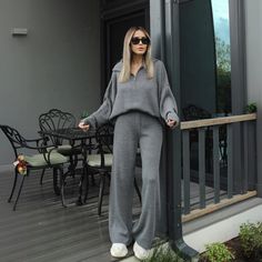 Color: Grey Best Wedding Guest Dresses, Diy Clothes Videos, Honeymoon Outfits, Zip Collar, Stylish Work Outfits, Causual Outfits, Autumn Street Style, Pullover Shirt, Set Outfit