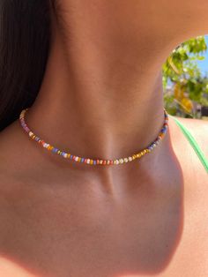 a handmade glass seed bead necklace that is perfect for summer wear (message me what color bag you want the necklace packaged in) Glass Seed Bead Necklace, Seed Necklace, Bracelets Tutorial, Necklace Packaging, Friendship Necklace, Artist Aesthetic, Bracelets Diy, Jewels Rings, Friendship Necklaces