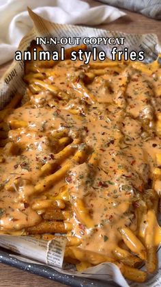 Animal Style Fries, Sommer Mad, In N Out, Tasty Recipes Videos, Quick Recipes Snacks, Healthy Homemade Recipes, Easy Homemade Recipes, Yummy Comfort Food, Homemade Recipe