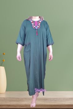 Women's moroccan dress called " Gandoura", half sleeve with a beautiful design and pocket on the side. Very comfortable during the summer . Standard size. Green Short Sleeve Maxi Dress With Pockets, Bohemian Short Sleeve Kurta For Eid, Bohemian Maxi Dress With Pockets And Short Sleeves, Bohemian Short Sleeve Maxi Dress With Pockets, Moroccan Dress, On The Side, Half Sleeve, Half Sleeves, Beautiful Design