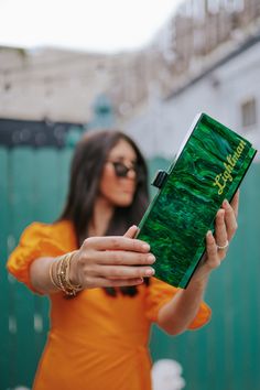 Green Travel Clutch With Dust Bag Included, Acrylic Bag, Lazer Cut, Green Accessories, Green Purse, Inside Bag, Colorful Bags, Bag Green, Outfit Dress