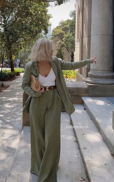 Beige Hose, Green Pants, Looks Style, Winter Fashion Outfits, College Outfits, Stories Instagram