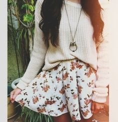 Skirt and cozy sweater Ethno Style, Peplum Tops, Mode Boho, Tumblr Fashion, Hipster Fashion, Heidi Klum, Pastel Goth, Street Styles