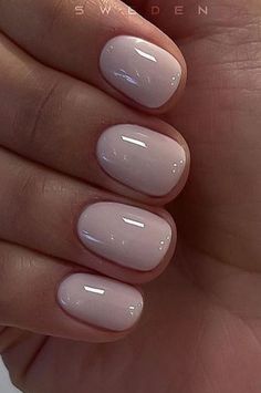 Natural Nails Manicure, Simple Fall Nails, Pedi Ideas, Milky Nails, Short Gel Nails, Nagel Tips, Subtle Nails, Cute Gel Nails, Her Nails