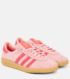 Check more at https://beautyfashionideas.com/uncategorized/5467/ Preppy Shoes, Adidas Shoes Women, Aesthetic Shoes, Shoes Sneakers Adidas, Pink Adidas