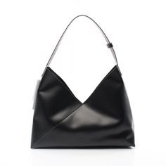 Used Mm6 Maison Margiela Mm6 Shoulder Bag, Leather, Women's, Black, Sb6wc0016p7183t8013 (Sku: Gzl14t5z) === General === Brand : Mm6 Maison Margiela Model : Sb6wc0016p7183t8013 === Design === Type : Shoulder Bag Material : Leather Color : Black Gender : Women === Size === Size (Hxwxd) : 23cm X 45cm X 14cm / 9.05'' X 17.71'' X 5.51'' Strap Length : 54cm / 21.25'' === Included Items === Accessories : Dust Bag Accessories Notice : Before Purchasing, Please Refer To The Images Of The Accessories Incl Black Ish, Mm6 Maison Margiela, Storage Bags, Accessories Storage, Bags Accessories, New Black, Women Brands, Leather Shoulder Bag, Bag Storage