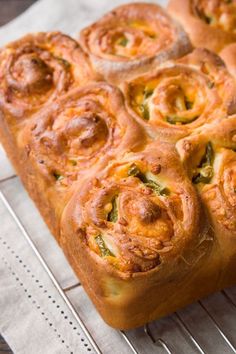 a close up of some bread on a rack