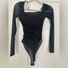 Size Small Fitted Bodysuit For Summer Night Out, Fitted Bodysuit For Going Out In Summer, Summer Date Night Fitted Bodysuit, Summer Bodysuit Fitted For Date Night, Stretch Bodysuit For Going Out In Summer, Summer Stretch Bodysuit For Going Out, Stretch Bodysuit For Date Night In Summer, Summer Date Night Stretch Bodysuit, Summer Stretch Bodysuit For Date Night