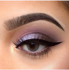 Face Goals, Spring Makeup Trends, Purple Makeup Looks, Instagram Brows, Mascara Primer, Cat Eyeliner, Swag Makeup, Purple Makeup