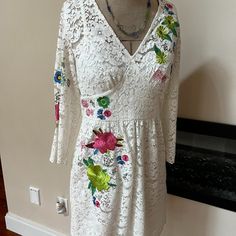 Tracy Reese Anthropologie Floral Embroidery Lace Dress Size 6 3/4 Lace Sleeve Keyhole At Back Floral Print Button & Loop Closure V Neck A-Line Dress Mini Dress Spring V-neck Dress With Multicolor Embroidery, Long Sleeve Lace Dress With Intricate Embroidery, Spring Wedding Lace Dress With Floral Embroidery, Spring Lace Dress With Intricate Embroidery, Spring Lace Dress With Floral Embroidery, Spring V-neck Dress With Lace Work, Spring Long Sleeve Lace Dress For Brunch, Embroidered Lace Dress For Spring Wedding, Fitted Lace Work Dress For Spring