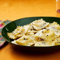 Creamy Pesto Sauce, Squash Pasta, Ravioli Recipe, Bbq Sides, Creamy Pesto, Pesto Sauce, Vegetarian Cheese, Pioneer Woman