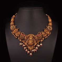 Antique Gold Jewelry Indian Necklaces, Short Necklace Designs Gold, Latest Gold Jewellery Designs, Temple Jewellery Necklace, Simple Necklace Designs, Delicate Gold Jewelry, Gold Jewels Design