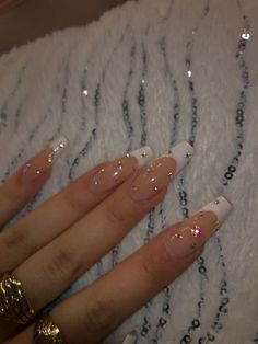 Sparkle French Tip Nails Coffin, Nail Inspo Cute Aesthetic, Aesthetic Ballerina Nails, French Nail Sparkle, Cute Fancy Nails, Sparkle Aesthetic Nails, Rebelde Inspired Nails, Black Silver French Tip Nails, Oval Shaped Nails Designs Classy