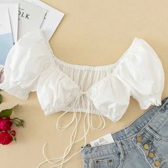 Never Worn Shein Crop Top Outfit, Blusas Cortas Crop Tops Outfits, Cute Shein Tops, Shein Crop Tops, Cropped Shein, Blusas Crop Top, Tops Shein, Shein Brasil, Best Online Stores