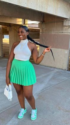 Outfit Ideas Classy Casual, Tennis Skirt Outfit Ideas, Plus Size Tennis Skirt, Tennis Skirt Outfit Summer, Blue Skirt Outfits, Curvy Summer Outfits, Tennis Skirt Outfits, Skirt Outfit Ideas