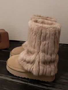 Lasaky - Stylish Womens Winter Boots with Round Toe, Faux Fur, and Leather Cuff Detail for Optimal Warmth and Comfort Cute Winter Boots For Women, Cute Winter Shoes, Cute Winter Boots, Womens Winter Boots, Cute Uggs, Pretty Shoes Sneakers, Winter Shoes For Women, Womens Winter, Girly Shoes