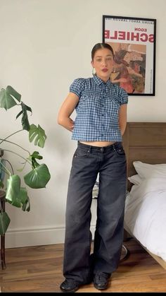 Outfit Inspo For Summer, Fashion Fails, Fitted Shirt, Ulsan, Blouse Outfit, Celebrity Outfits, May 13