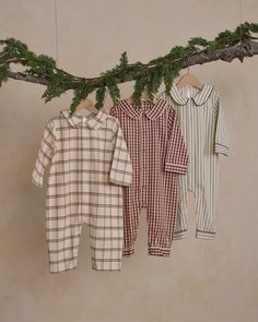 Picnic Baby Announcement, Grandparents House Aesthetic, Cute Baby Things, Santa Mini Session, Pj Romper, Baby Romper Pattern, Boy Sewing, Baby Boy Christmas, Fawn Design