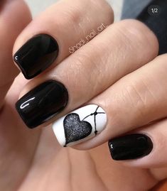 Haley Nails, Black Heart Nails, Rose Gold Nails Glitter, Music Nails, Eye Nail Art, Purple Nail Art, Hello Nails, Punk Nails, Cute Toe Nails