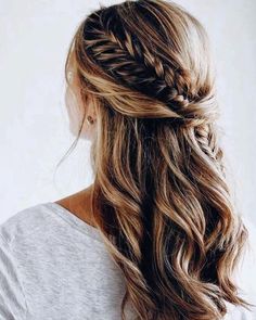 2019 Hairstyles, Hairstyles Straight, Boho Wedding Hair, Elegant Wedding Hair, Fishtail Braid, בר מצווה, Wedding Hair Down, Hairstyle Look, Wedding News