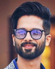 Jassi Gill Hairstyle, Jassi Gill, Dapper Gentleman Style, Male Portrait Poses, Mens Hairstyles With Beard, Middle Part Hairstyles, Hair Png, Dapper Gentleman