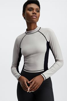 Giana Mock Neck Long-Sleeve Top Fabletics Ash/Black female Activewear >> Womens >> Tops >> Long-Sleeves >> Cropped regular Training 4-Way Stretch/Moisture-Wicking Our mock neck performance top Womens Patterns, Fitness Images, 90s Activewear, Female Activewear, Long Sleeve Activewear, Long Sleeve Workout Top, Long Sleeve Workout, Mock Neck Long Sleeve, Activewear Fashion