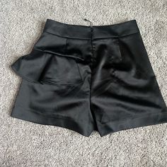 Brand New Zara Satin Skort Size Small Elegant Zara Short Length Skort, Zara Stretch Lined Skort, Chic Zara Mini Length Skort, Elegant Zara Short Skort, Zara Black Mini Length Skort, Zara Skirts, Zara Black, Womens Skirt, Zara