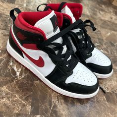 Kids Size 2 Jordan 1 Mids. My Daughter Wore Them A Few Times. No Box- Pics Are Exact Condition Shoes Jordan 1, Jordan 1 Mids, Shoes Jordan, Jordan Red, Kids Jordans, Jordan 1 Mid, Jordan Shoes, Jordan 1, My Daughter