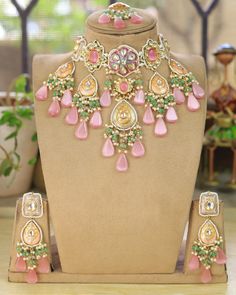 Sabyasachi inspired Kundan Polki necklace of Beads with matching earrings Perfect for any kind of occasions and ceremonies. You can wear it with Saree lehenga and Evening Gowns. Highest quality and craftsmanship. Arrives in box Please let me know if you have any questions Luxury Pink Bollywood Necklace, Elegant Luxury Pink Kundan Necklace, Luxury Pink Temple Jewelry Necklaces, Luxury Pink Kundan Necklaces, Luxury Pink Kundan Necklace, Green Indian Wedding, Indian Wedding Necklace, Rose Gold Aesthetic, Indian Choker