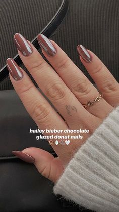 23+ Cute Fall & Winter Nails to Try in 2024 Trending September Nails 2023, Fall Manicure Ideas Almond Shape, Nails 2023 Trends Autumn Almond, Fall Nails 2033, Fall Nails September 2023, Autumn Nails Fall 2023, Clean Girl Autumn Nails, September Nail Ideas Chrome, Fall Nails 2023 Round