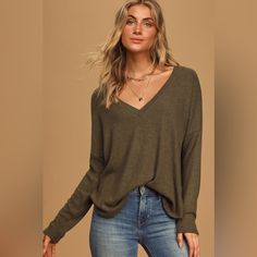 Lulu’s Ribbed V-Neck Shirt In Olive Green. Dropped Shoulders And Seam Down The Back. Slightly Curved Hem And Relaxed Fit. Very Soft, Never Worn. Olive Green Top, Ribbed Knit Top, Ribbed Knit Sweater, Trendy Clothes For Women, Mom Outfits, Cropped Denim, V Neck Sweater, Cropped Sweater, Vneck Sweater