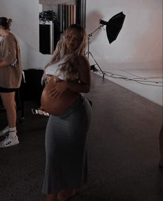 Cute Pregnancy Outfits Black Women, Hot Pregnancy Outfits, Pregnancy Fits, Summer Pregnancy Outfits, Pregnant Outfits, 00s Mode, Pregnancy Belly Photos, Cute Pregnancy Pictures, Tammy Hembrow