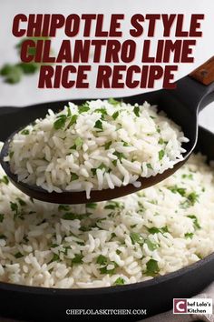 This picture displays cilantro lime rice in a shallow bowl and some scooped up in a big spoon. Chipotle Rice, Cilantro Lime Rice Recipe, Lime Rice Recipes, Cilantro Rice, Rice Cooker Recipes, Lime Rice, Cilantro Lime Rice, Idee Pasto Sano