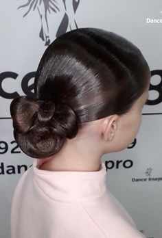 Wedding High Bun, Elegant Bun Hairstyles, Trendy Bun, Ballroom Dance Hair, Hairstyles For Ladies, Elegant Bun