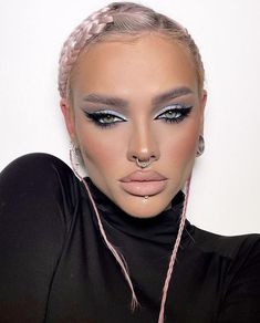 Edgy Makeup Looks, Dope Makeup, Edgy Makeup, Festival Makeup, Artistic Hair, Braids For Short Hair