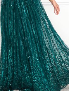 $98 | XS-3XL | Hunter Green Los Angeles | Adjustable Strap Glitter | Maxi Dress Glitter Maxi Dress, Glitter Dress, Hunter Green, Formal Dress, Dress Details, Matching Sets, Elegant Dresses, Fashion Brand, Tulle Skirt