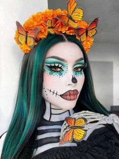 Unique Simple Halloween Costumes, Glam Halloween Makeup, Catrina Makeup, Mexican Halloween, Skelita Calaveras, Creepy Makeup