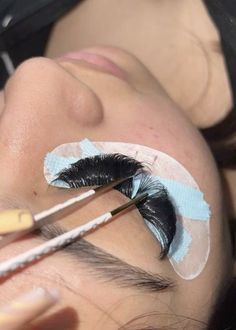 Lash Shapes, Lash Fan, Lash Extension Training, Lash Training, Pretty Hurts, Eyelash Technician, Tech Aesthetic, Lash Extensions Styles, Perfect Eyelashes