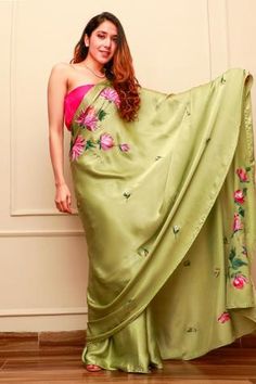 Shop for Muksweta Green Silk Satin Hand Painted Saree for Women Online at Aza Fashions Organza Painting, Plane Saree, Pink Saree Blouse, Clothes Painting, Saree Painting Designs, Eagle Drawing, Saree Painting, Hand Painted Dress, Floral Saree