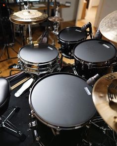 Explore 17 of the best drum kits for the studio, stage and bedroom from Ludwig, Pearl, Tama, DW and more Kite Making Ideas For Competition, Kite Making Ideas, Drums Aesthetic, Acoustic Drum Set, Drums Wallpaper, Drums Studio, Drum Room, Kite Making, Best Drums