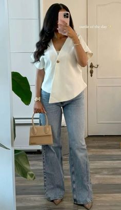 Birthday Brunch Outfit Plus Size, Cute Grown Woman Outfits, Jean Outfits Modest, Business Casual Birthday Outfit, Modest Outfits For Party, White Blouses Outfits, Business Casual Outfits Monochromatic, Modest Outdoor Outfits, Neutral Elegant Outfit