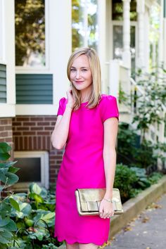 Kelly from Kelly in the City in the Fuchsia 'Bridgette' Dress in support of breast cancer. Hot Pink Linen Dress, Simple Kurtis, Kelly In The City, Top Design Fashion, Giving Back, Dress C