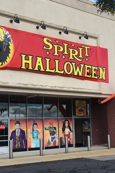 the spirit halloween store front is decorated with an image of batman, batgirl and joker