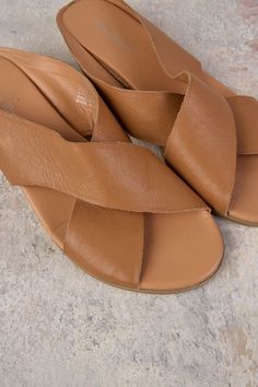 Your favourite Harli Cross Strap Flat is back in Tan! Crafted from 100% authentic leather, this ultra-comfortable sandal features the statement cross strap, cushioned sole and platform heel you love. Complete your transeasonal look with this best selling style. Platform Heel, Love Blue, Comfortable Sandals, Womens Clothing Sizes, Cross Straps, Platform Heels, Favorite Shirts, Childrens Clothes, Heel Height