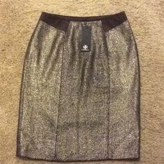 Brand New With Tags, Never Worn. Snag On Front, Seen In Pictures.23.5” Length 19.5” Width. Fitted Metallic Skirt For Fall, Holiday Fitted Pencil Skirt, Fitted Holiday Pencil Skirt, Elegant Fitted Holiday Bottoms, Elegant Fitted Bottoms For Holiday, Fitted Pencil Skirt For Holiday, Elegant Gold Skirt For Fall, Gold Fitted Knee-length Bottoms, Elegant Metallic Mini Skirt