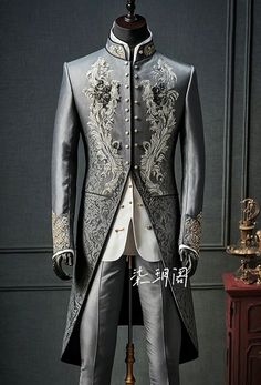 Grand Ball Outfit Men, Royal Attire Men, Royal Men Outfit, Fantasy Suits Male, Modern Beard Styles, Imperial Clothing, Royalty Clothes, King Outfit, Royal Clothing