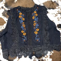 New, Black, Floral Pattern, Buttoned Back, Cropped, Runs Small Red Camisole, White Lace Tank Top, Black Floral Pattern, Embellished Shirt, Flowy Shirt, Floral Sleeveless Top, Purple Suede, Floral Print Blouses, Floral Print Shorts