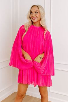 - You will be a captivating beauty in this trendy dress! - Fully lined, pleated chiffon material in a pink hue - Sleeveless cut with a flowy draped design - High, round neckline with back button closure - Back keyhole detail - Ultra relaxed silhouette that ends in a rounded hemline Measurements S : Bust 34", Hip 36", Length 30", Sleeve Length 25.5", Slip Length 29", Waist 34". M : Bust 36", Hip 38", Length 30.5", Sleeve Length 26.5", Slip Length 29.5", Waist 36". L : Bust 38", Hip 40", Length 30 Pink Runway, Pleated Chiffon, Trendy Dress, Designer Drapes, Chiffon Material, Women Clothing Boutique, Trendy Dresses, In Hot, Online Womens Clothing