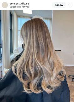 Balayage Blond, Dirty Blonde Hair, Hairstyles For Layered Hair, Honey Blonde Hair, Blonde Hair Inspiration, Blonde Hair Looks, Blonde Hair With Highlights